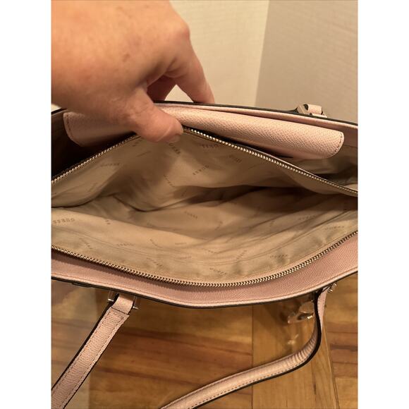 Guess Faux Pebbled Leather Purse Pink - Picture 7 of 14